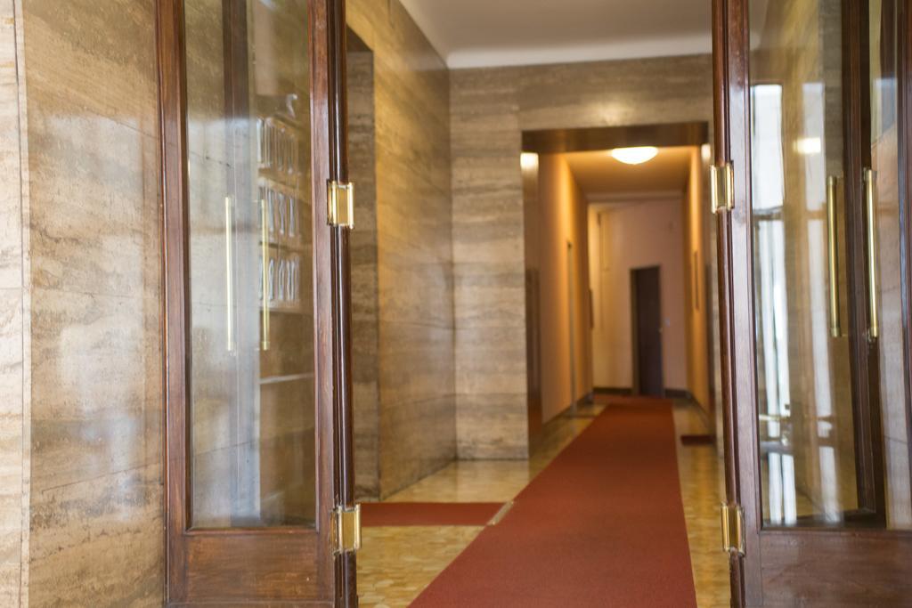 Convenient And Private Place In Milano Esterno foto