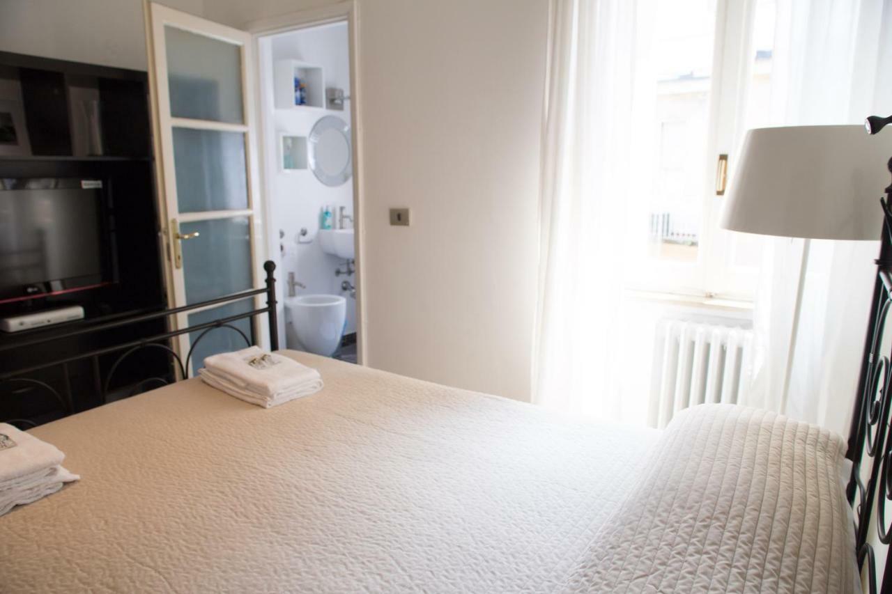Convenient And Private Place In Milano Esterno foto