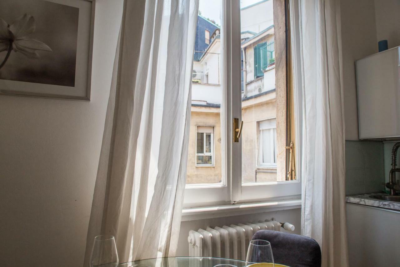 Convenient And Private Place In Milano Esterno foto