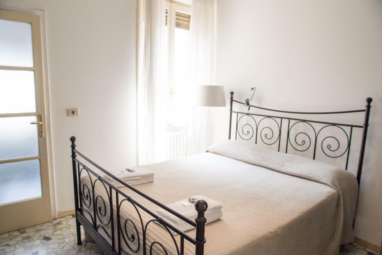 Convenient And Private Place In Milano Esterno foto